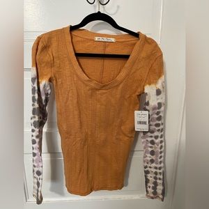 Free People tie dye with tags